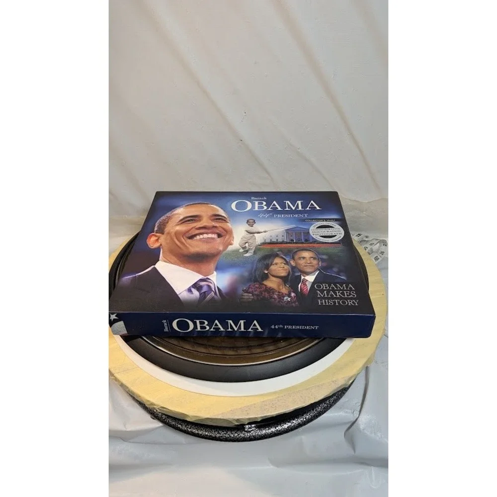 Barack Obama 44th President Collector's Vault Book Set Blue Excellent History